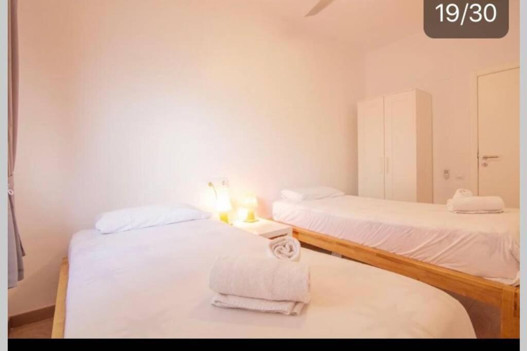 Acogedor Apartamento En Ruzafa-Centro Valencia Luaran gambar