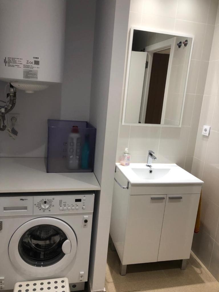 Acogedor Apartamento En Ruzafa-Centro Valencia Luaran gambar